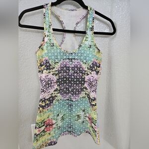 Lulelemon Geometric Floral Tank - No Size Tag- Ptp 14in